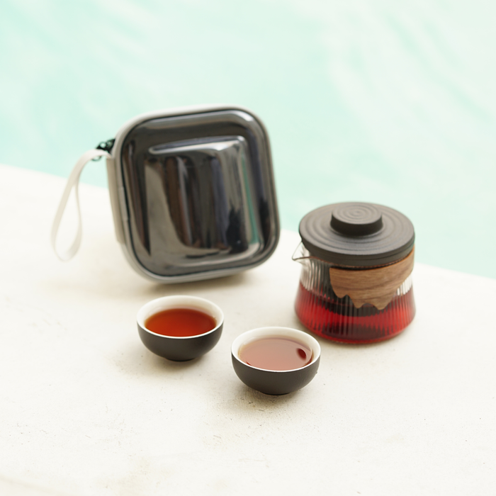 Qira Tea Set