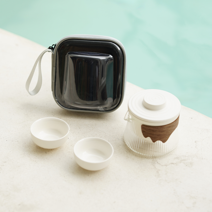 Qira Tea Set